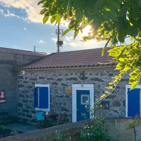Casa Do Priolo - Villaverde Azores *